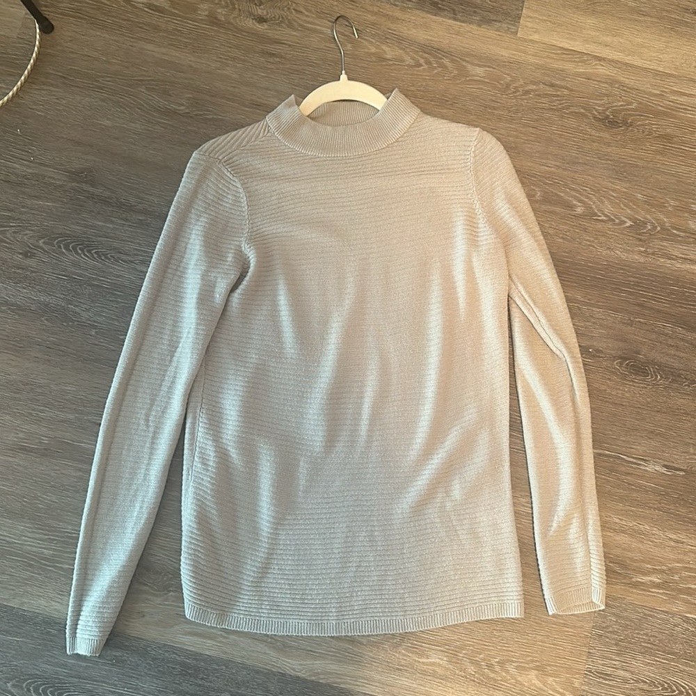 VERO MODA Light gray mock neck sweater, long sleeve, size XS